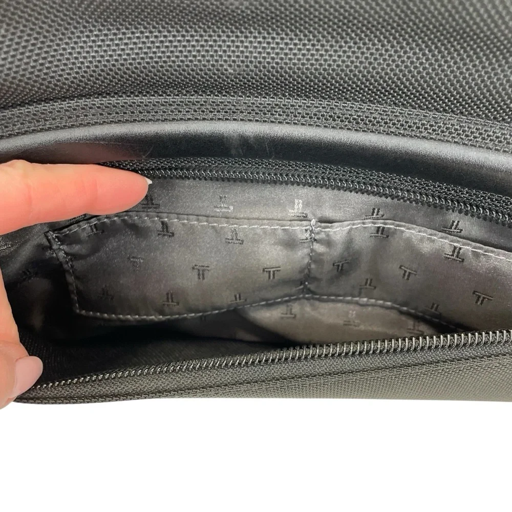 Tumi Nylon Portfolio Organizer Bag OS Black